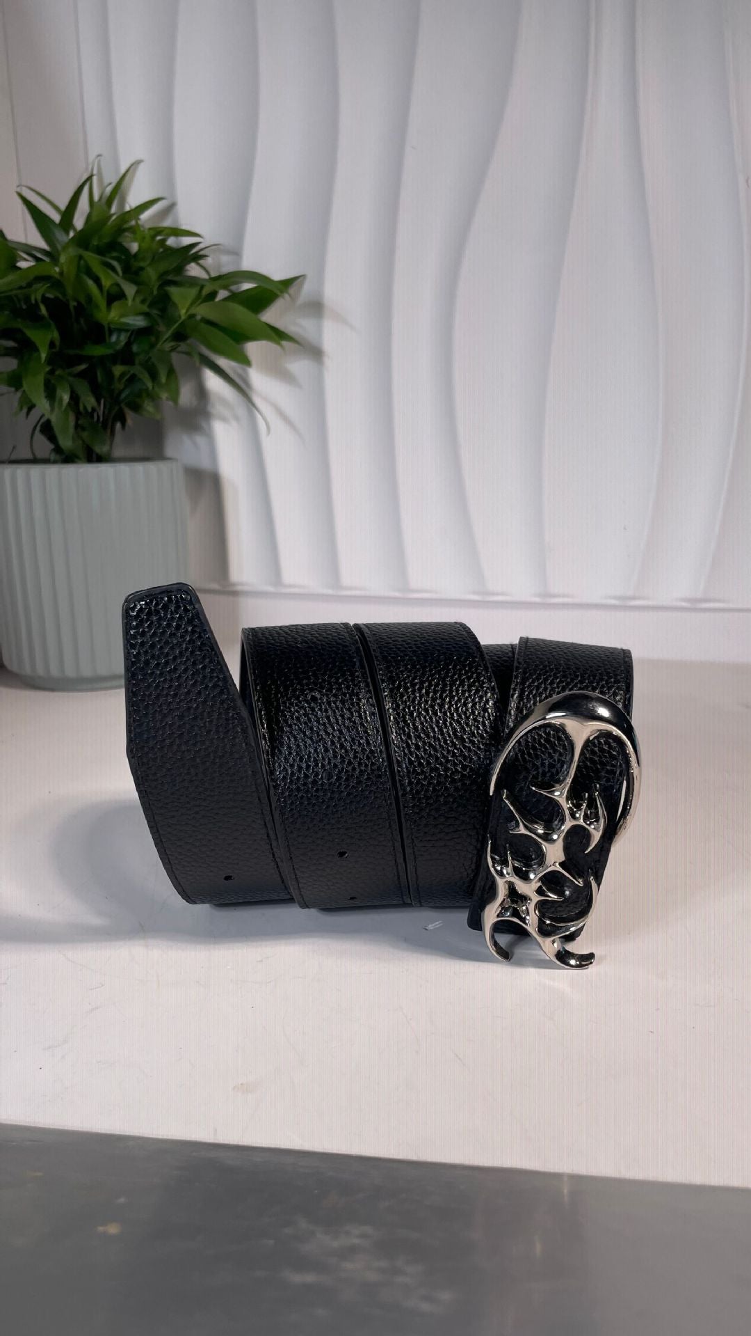 Personality Alien Punk Hollow Eye Rivet Belt Men