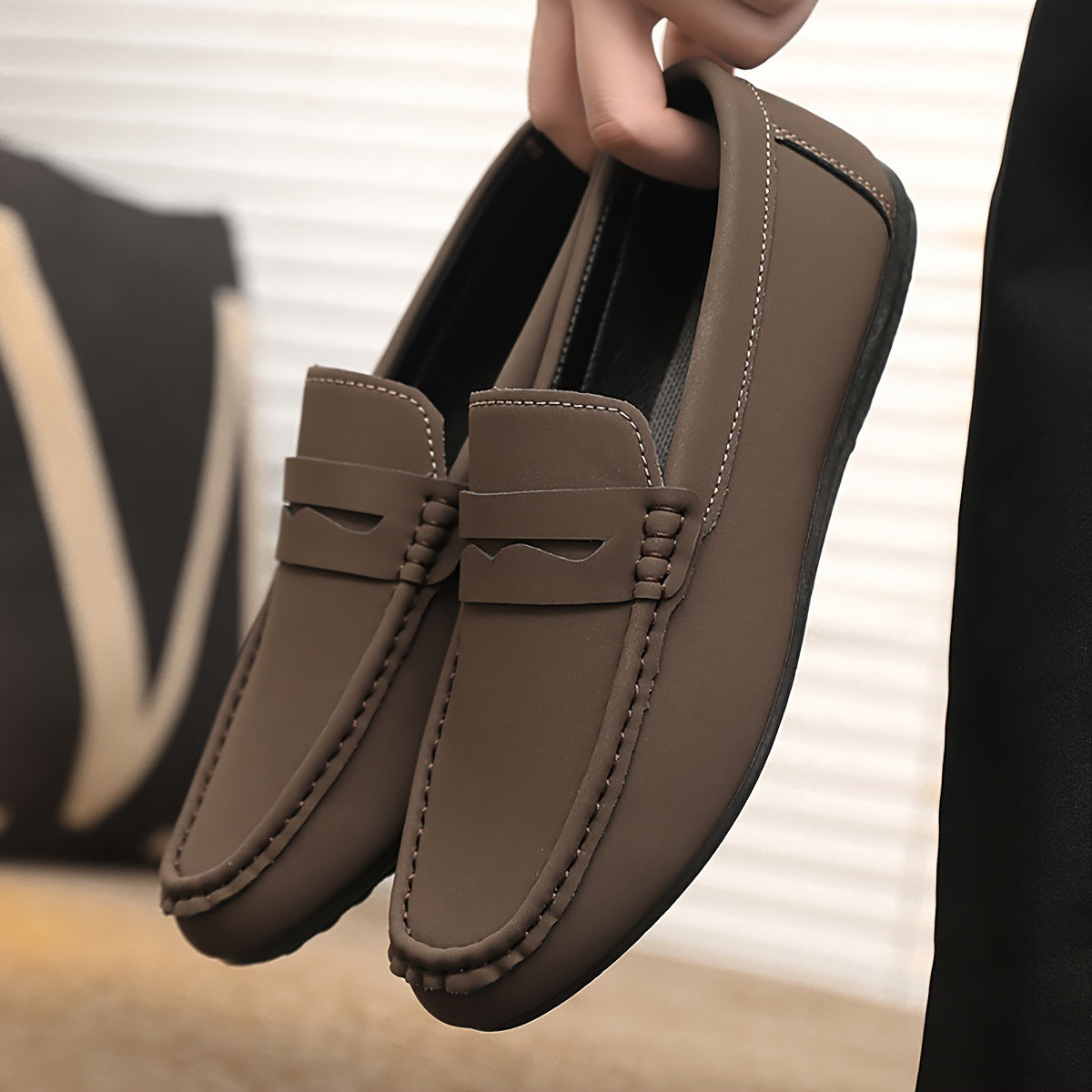 Men's Solid Color Canvas Penny Loafers