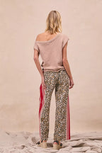 BiBi Leopard Print Pants with Side Contrast and Tucking Welt Pocke