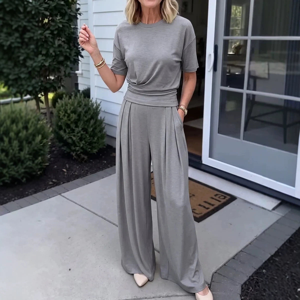 Women's Loose Crew-Neck T-Shirt & Wide-Leg Pants Two-Piece Set