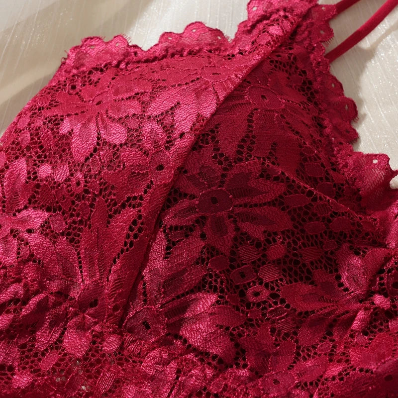 Women’s Wireless Lace Bra & Panty Set Padded Seamless Comfort Lingerie Set Breathable Everyday Underwear Women's Sexy Lace Bra Suit Solid Set Beautiful Back Hollow Out No Steel Ring Underwear With Lace Flower Breathable Panties