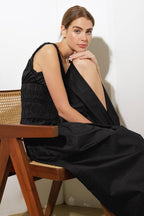 LOVELIEST LOOKS BLACK WOVEN MIDI DRESS