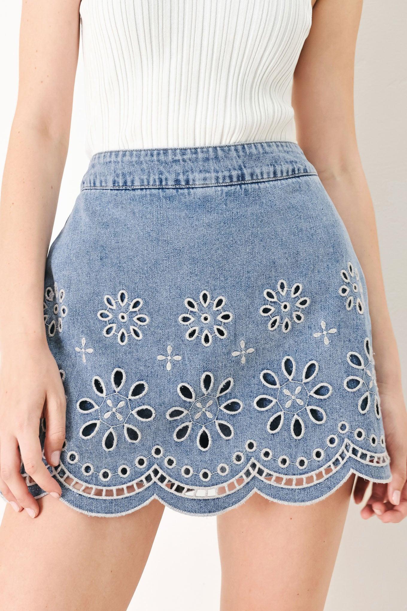 [PREORDER] FLORAL LOVE DENIM SKORT