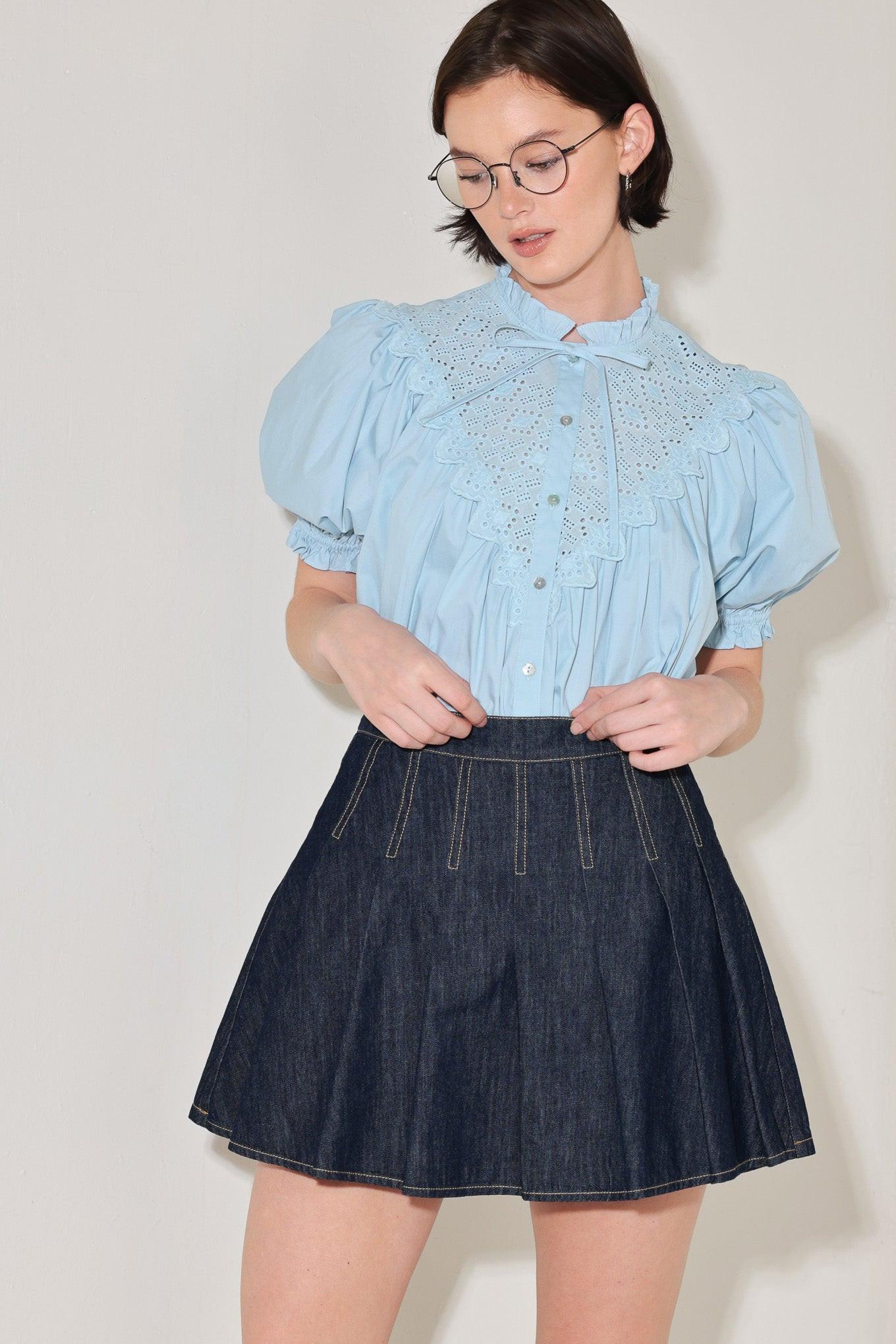LOVESONG IN DENIM SKORT