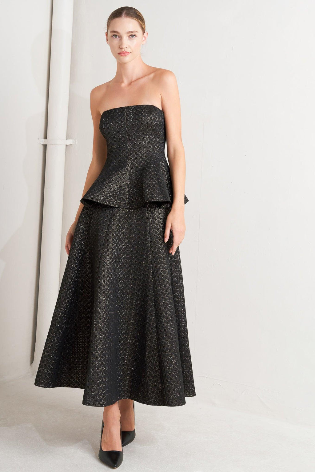 EVENING SCULPT METALLIC THREADED WOVEN TOP