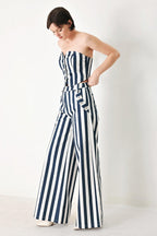 NAVY BLOSSOM WOVEN TUBE TOP