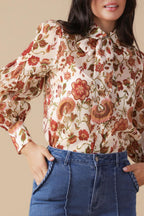 MEMORIES IN FOCUS WOVEN BLOUSE