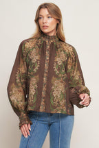 CELEBRITY MOMENT WOVEN TOP