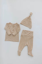 Top and Bottom Outfit Set Gender-Neutral Newborn Clothes - Sand