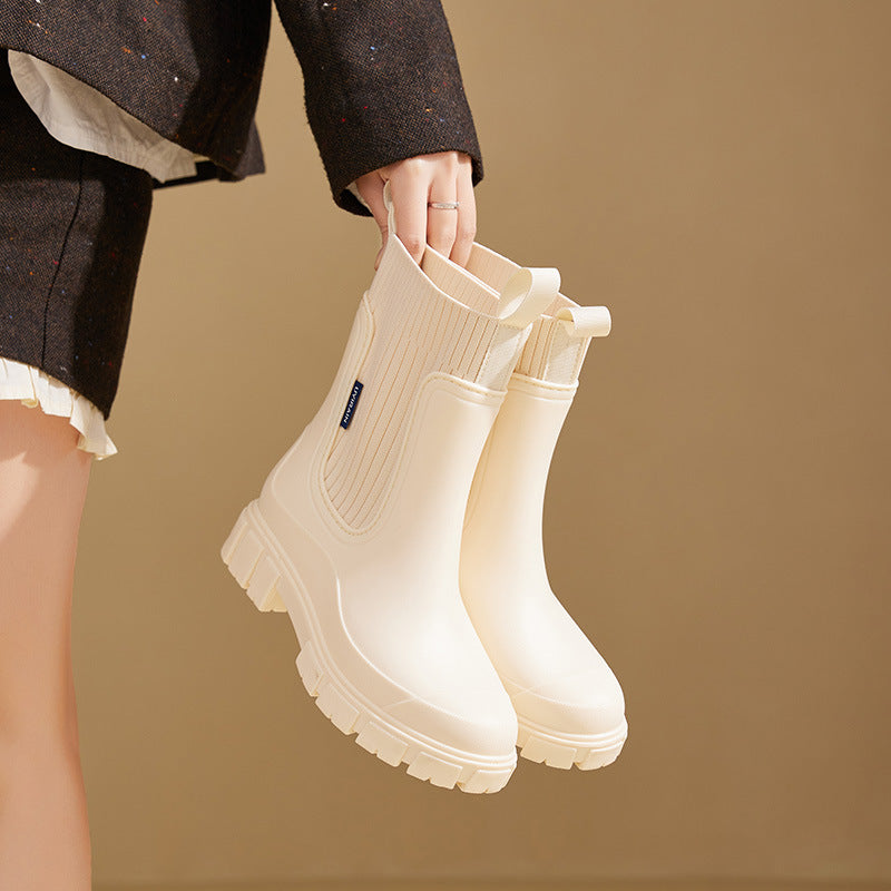 The Minimalist Rain Boots