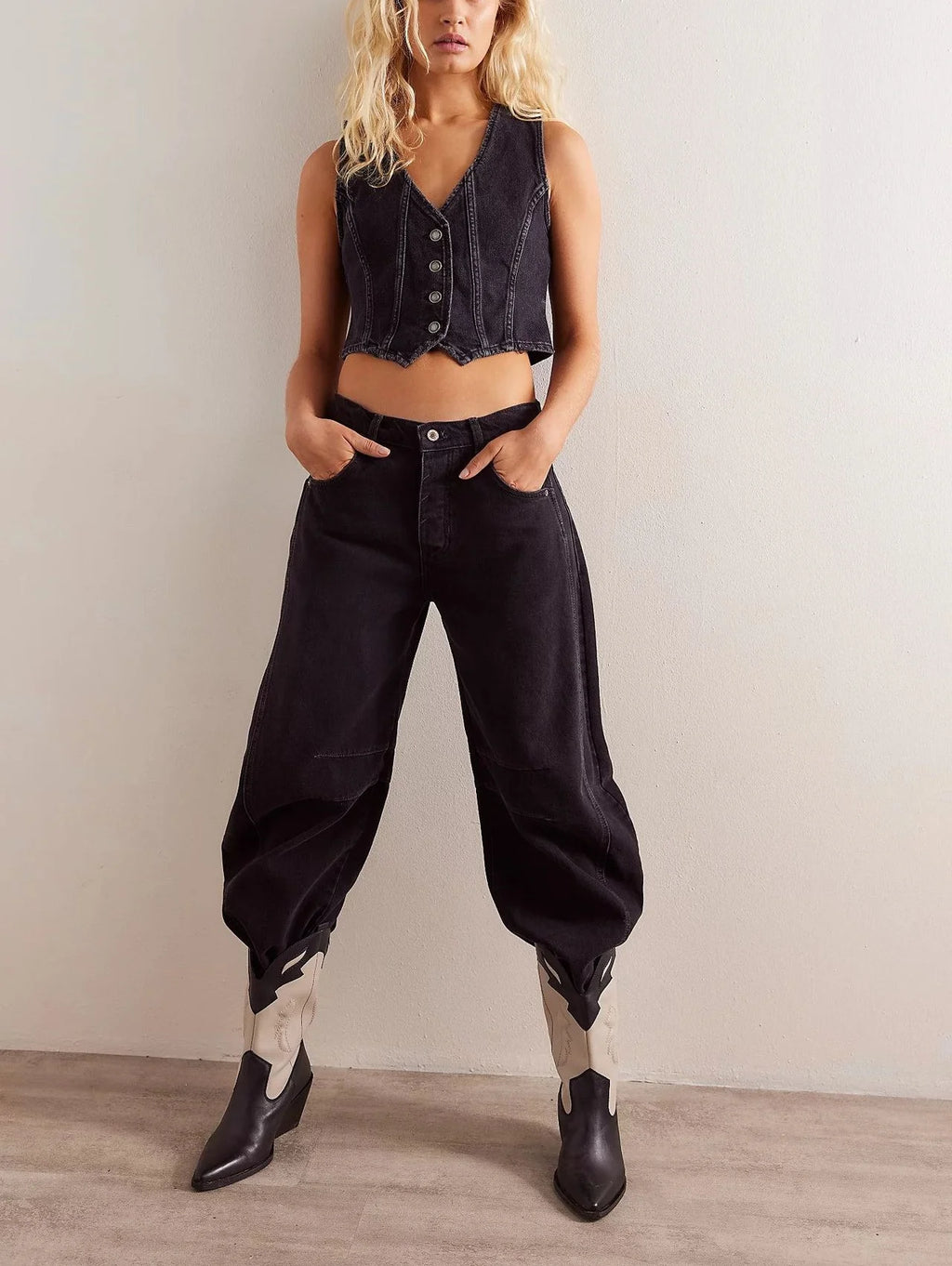 New 2026 Women's Denim Vests Summer Sexy Slim Deep V Neck Sleeveless Vest Jacket Casual Fashion Streetwear Ladies Jean Crop Tops