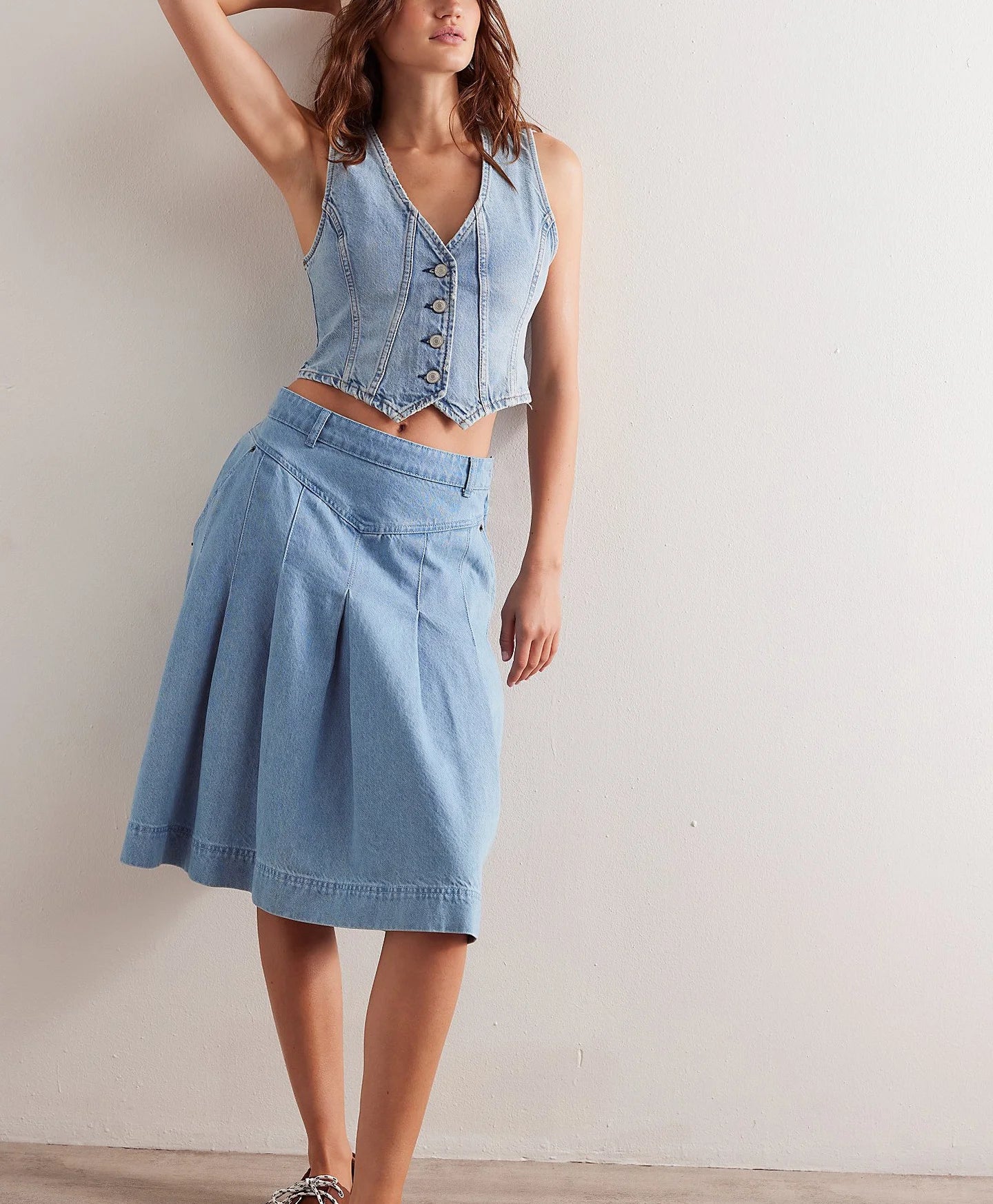 New 2026 Women's Denim Vests Summer Sexy Slim Deep V Neck Sleeveless Vest Jacket Casual Fashion Streetwear Ladies Jean Crop Tops