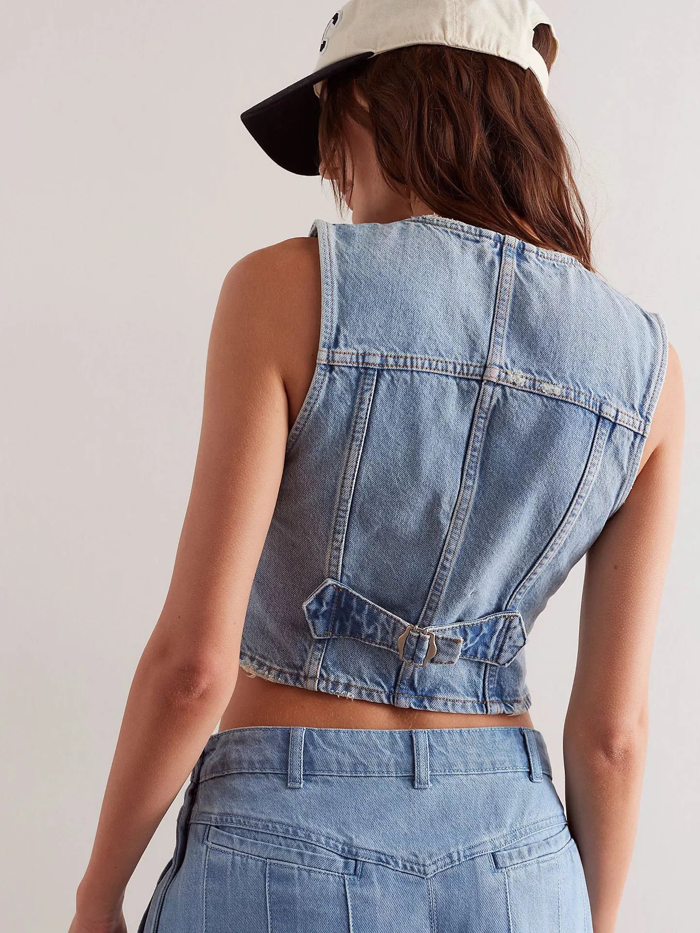 New 2026 Women's Denim Vests Summer Sexy Slim Deep V Neck Sleeveless Vest Jacket Casual Fashion Streetwear Ladies Jean Crop Tops