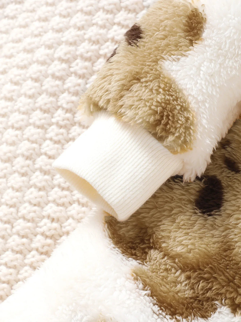 Winter Baby Girl Plush Jumpsuit with Bear Print