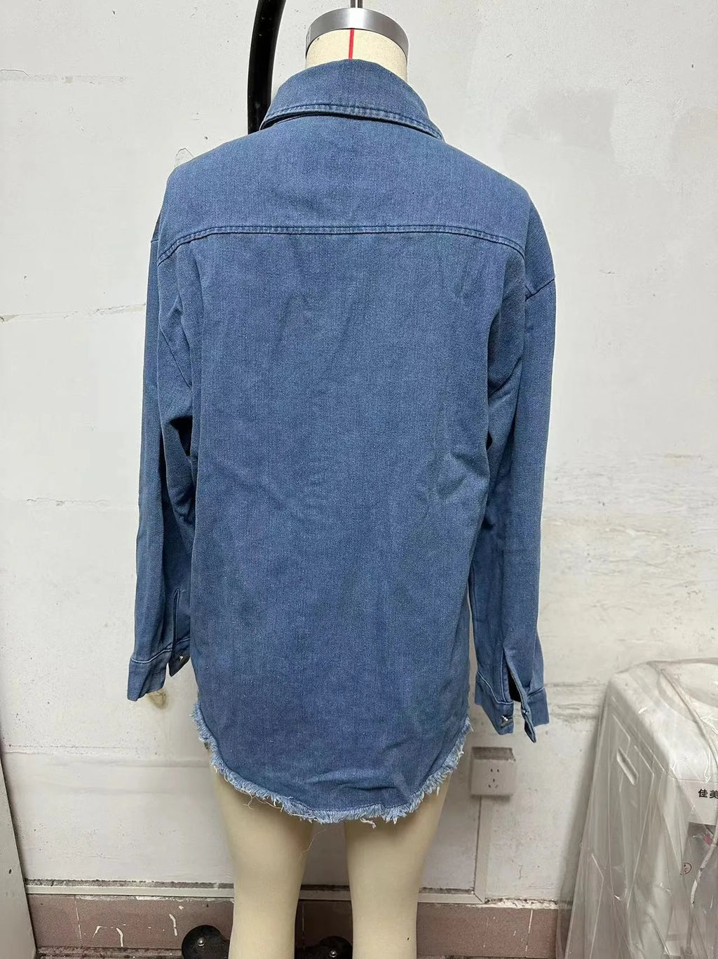 New Washed Denim Shirt Jacket for Women Fall/Winter Street Style with Distressed Hem Women's Outerwear