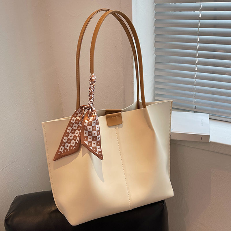 Spacious Patchwork Shoulder Bag Set