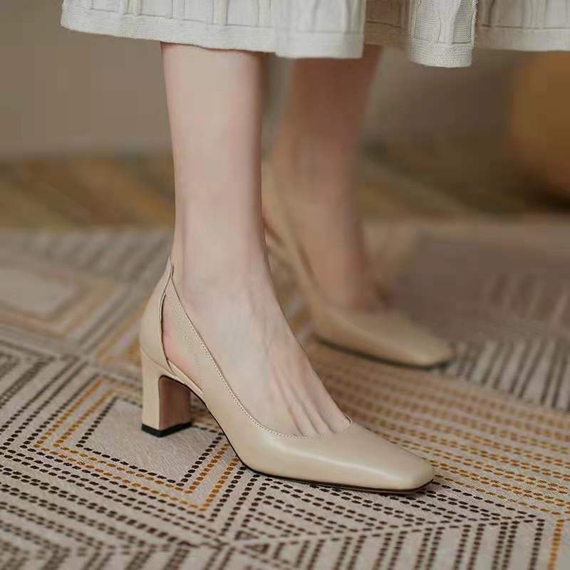 Chunky Heel Square Toe Commuter Pumps