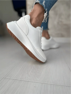 Alyssa Sneakers: Stylish Footwear