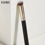 Angled Seamless Makeup Brushes