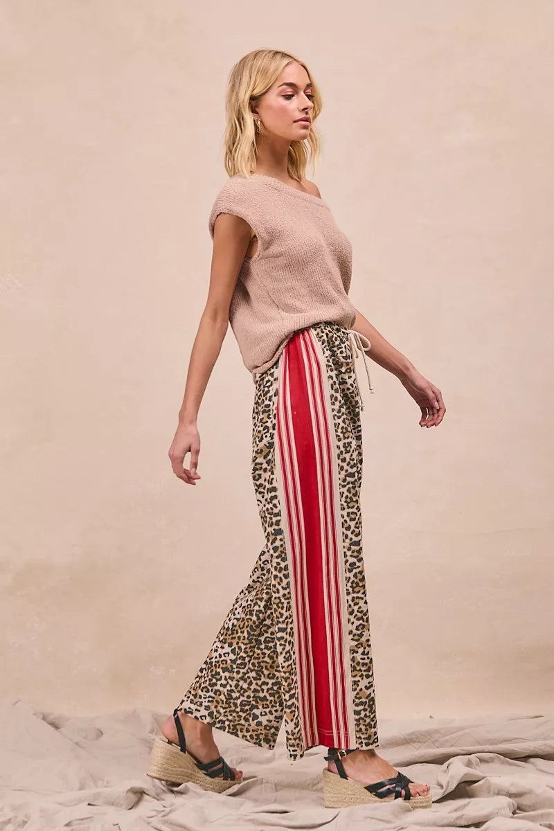 BiBi Leopard Print Pants with Side Contrast and Tucking Welt Pocke