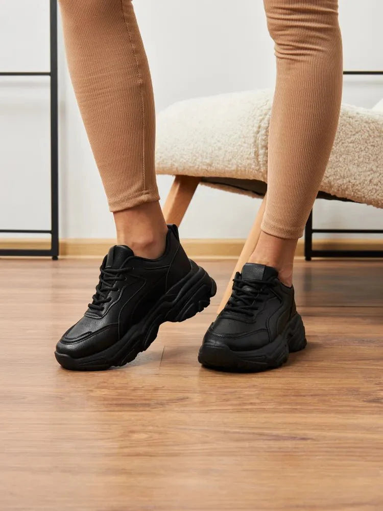 Carol Sneakers