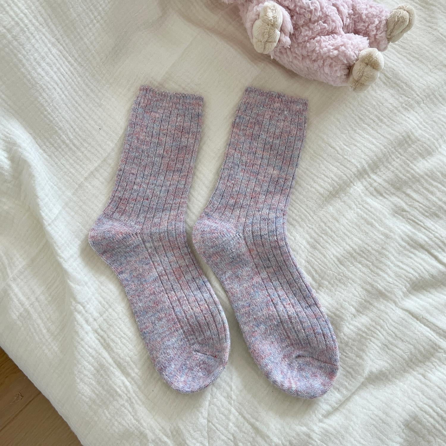 Anti-pilling Wool Socks For Women Autumn And Winter Mid-calf Socks Thickened