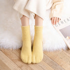 Women's Fleece-lined Thermal Winter Toe Socks Mid-calf Thick Warm