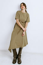 RIGHT ON CUE KNIT MIDI DRESS