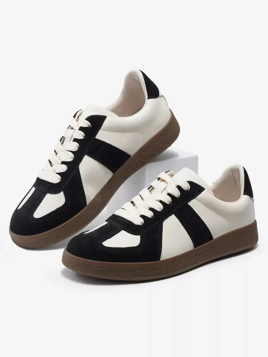 Gloria Sneakers: Stylish Comfort for Any Adventure