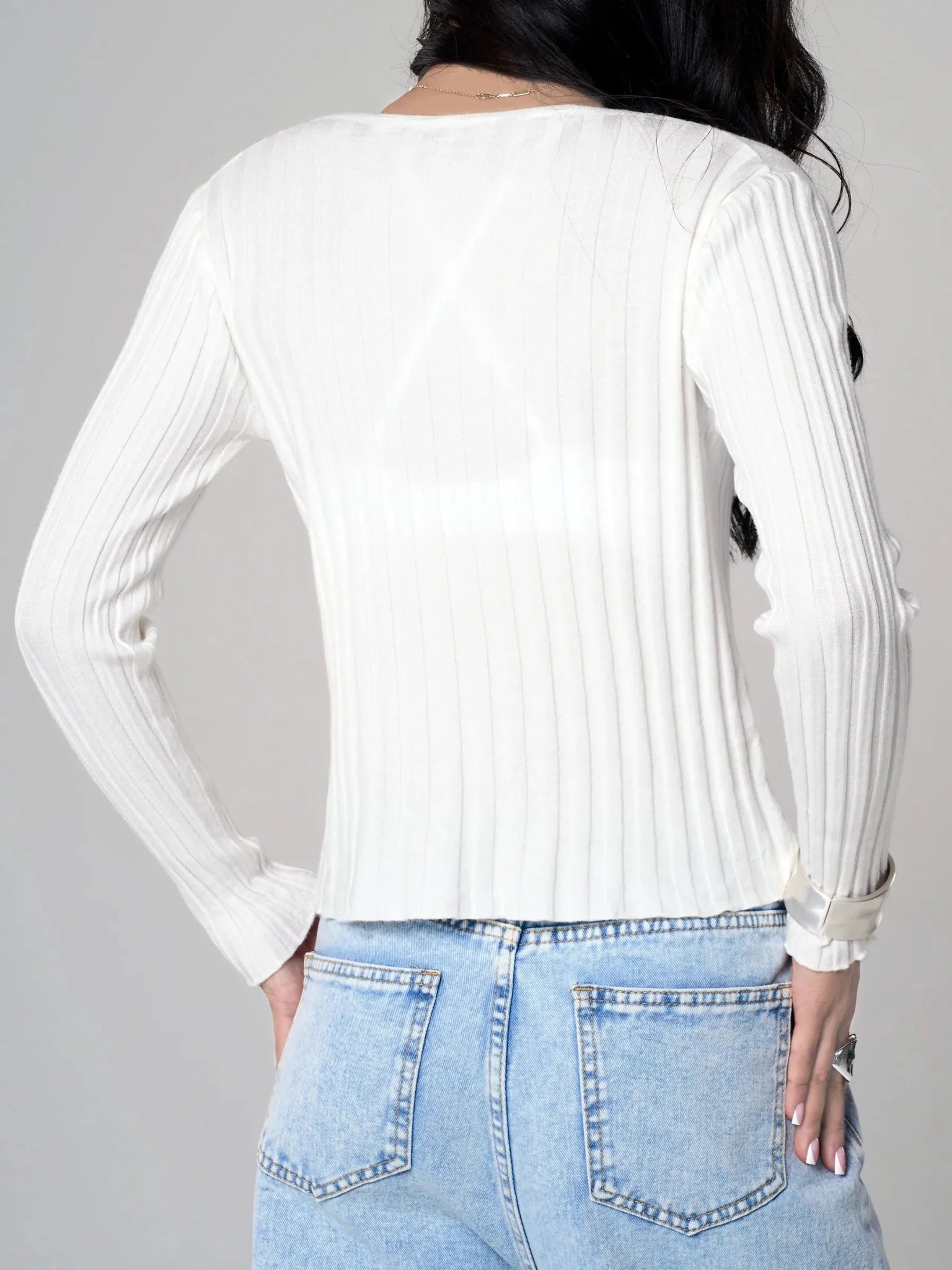 Kalani Slim Thin Sweater Lightweight Stylish