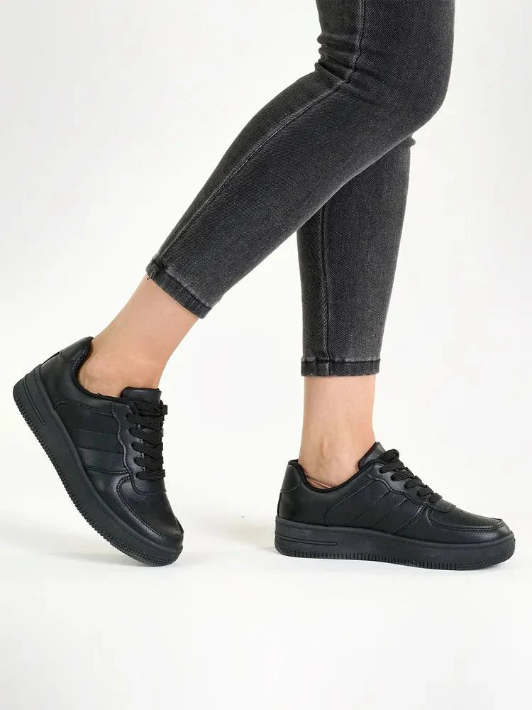 Lester Sneakers: Ultimate Comfort