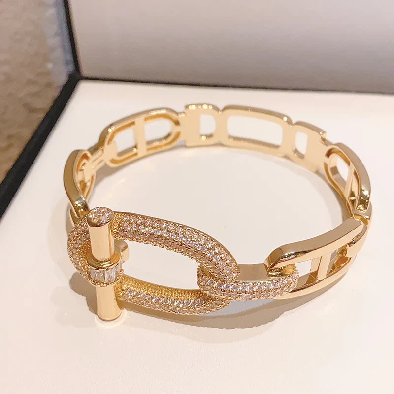 MyClosetAid Sparkling Novelty Bracelet Necklace Set