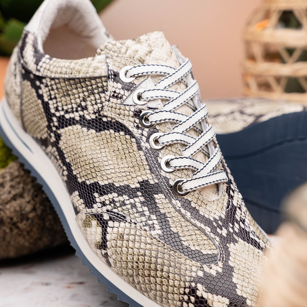 65-215-WHT PERI Python Embossed Italian Calfskin Sneakers Black / White
