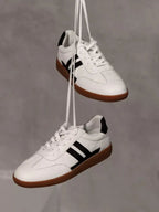 Sanford Sneakers: Stylish Kicks
