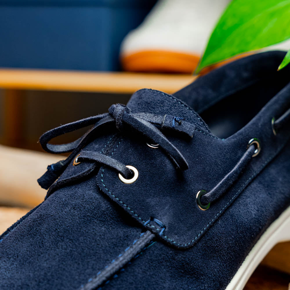 16-675-NVY VENICE Italian Sueded Goatskin Boat Shoes, Navy